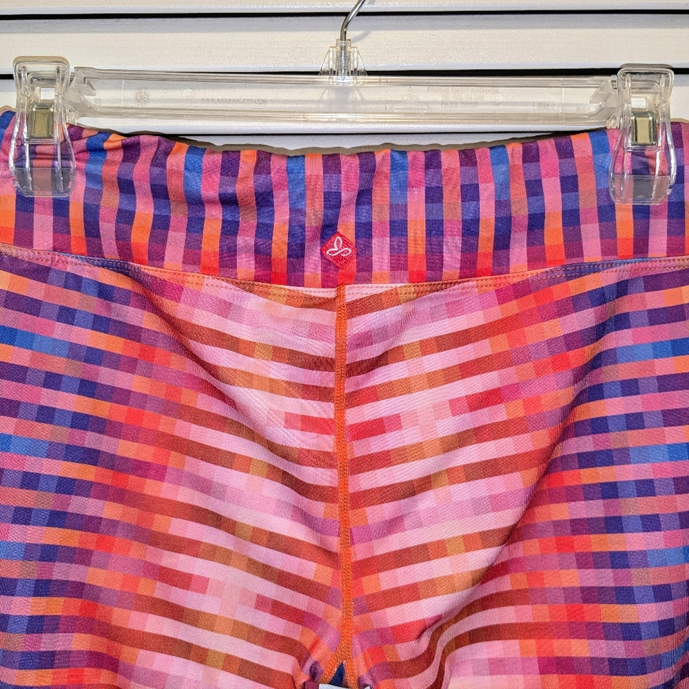 PrAna Roxanne Capri Athletic Leggings Women’s Medium Purple Orange Yoga Running - Picture 9 of 10